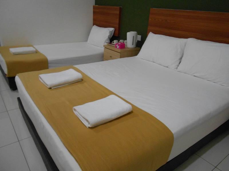 Coop Hotel Putrajaya & Cyberjaya Кампунг Денгкил Экстерьер фото